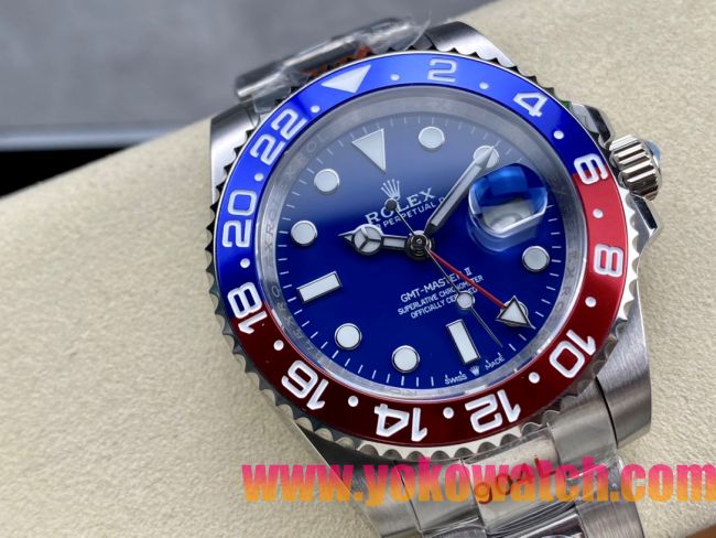 ロレックスコピー GMT-Master II（グリーンニッチ）40mm 126710BLNR“ブルー・ダイヤル＋ステンレスケース＋バイカラーセラミックベゼル（ブルー＆レッド）＋オイスターブレスレット” メンズ専用モデル