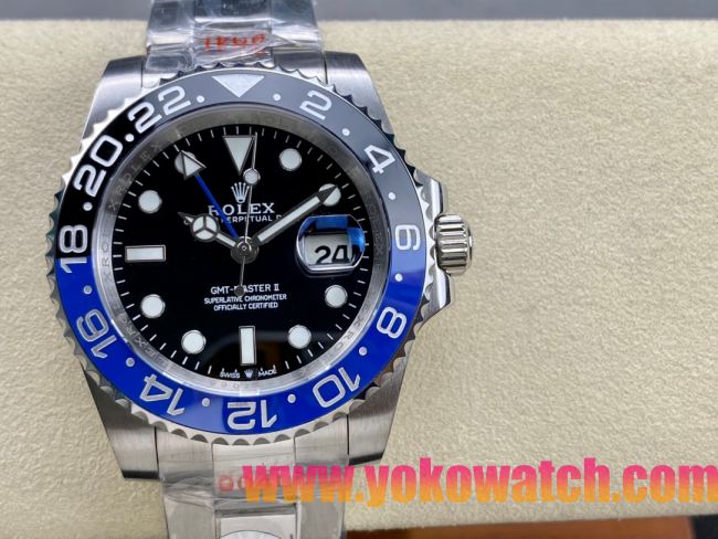 ロレックスコピー GMT-Master II（グリーンニッチ）40mm 126710BLNR“ブラック・ダイヤル＋ステンレスケース＋バイカラーセラミックベゼル（ブルー＆グレー）＋オイスターブレスレット” メンズ専用モデル