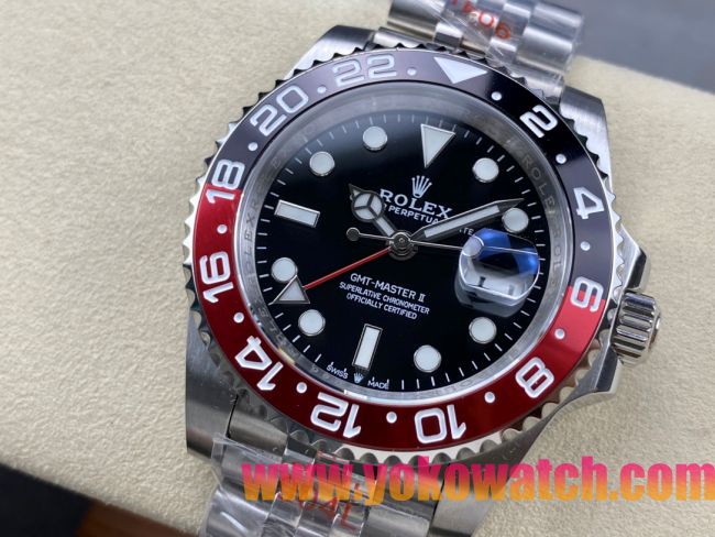 ロレックスコピー GMT-Master II（グリーンニッチ）40mm 126710BLNR“ブラック・ダイヤル＋ステンレスケース＋バイカラーセラミックベゼル（ブルー＆レッド）＋オイスターブレスレット” メンズ専用モデル