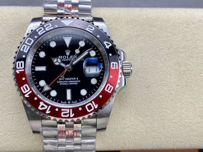 ロレックスコピー GMT-Master II（グリーンニッチ）40mm 126710BLNR“ブラック・ダイヤル＋ステンレスケース＋バイカラーセラミックベゼル（ブルー＆レッド）＋オイスターブレスレット” メンズ専用モデル