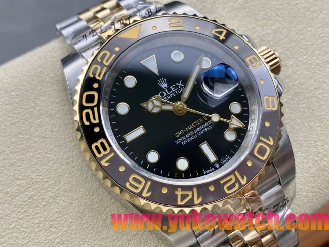 ロレックスコピー GMT-Master II（グリーンニッチ）40mm 126713LB“ブラック・ダイヤル＋ステンレスケース＋イエローゴールドベゼル＋バイカラーブレスレット” メンズ専用モデル 