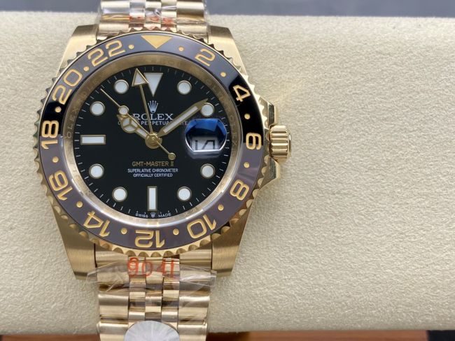 ロレックスコピー GMT-Master II（グリーンニッチ）40mm 126718LB“ブラック・ダイヤル＋イエローゴールドケース＋バイカラーセラミックベゼル（ブルー＆ブラック）＋オイスターブレスレット” メンズ専用モデル