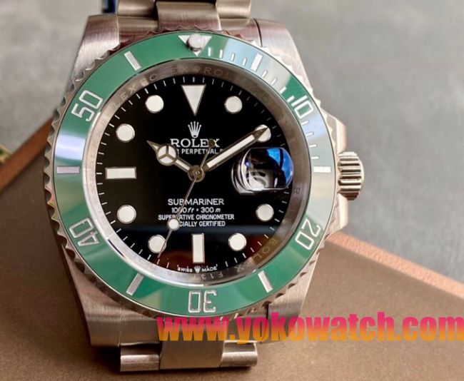 ロレックスコピー サブマリーナー（SUB）41mm 126610LV“グリーン・ベゼル＋ブラック・ダイヤル＋ステンレスケース＋オイスターブレスレット” メンズ専用モデル