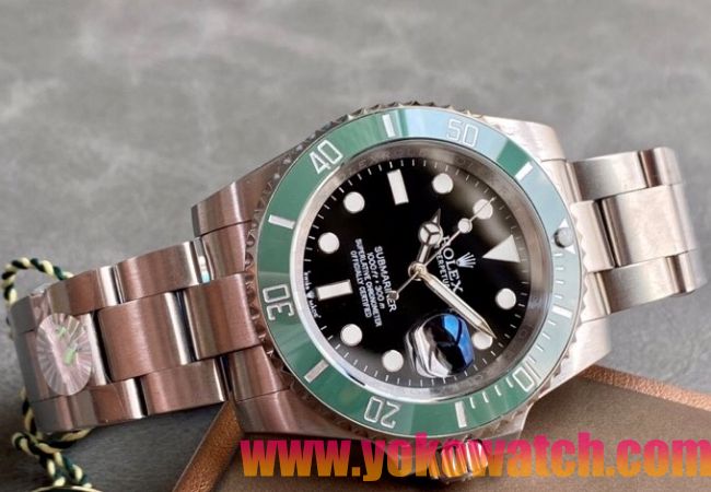 ロレックスコピー サブマリーナー（SUB）41mm 126610LV“グリーン・ベゼル＋ブラック・ダイヤル＋ステンレスケース＋オイスターブレスレット” メンズ専用モデル