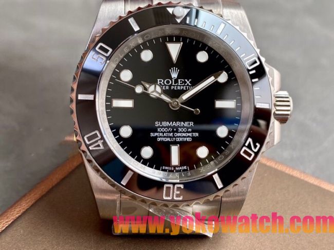 ロレックスコピー サブマリーナー（SUB）40mm 124060“ブラック・ベゼル＋ブラック・ダイヤル＋ステンレスケース＋オイスターブレスレット” メンズ専用モデル