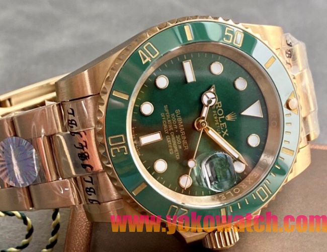 ロレックスコピー サブマリーナー（SUB）40mm 126613LN“グリーン・ベゼル＋グリーン・ダイヤル＋イエローゴールドケース＋オイスターブレスレット” メンズ専用モデル 
