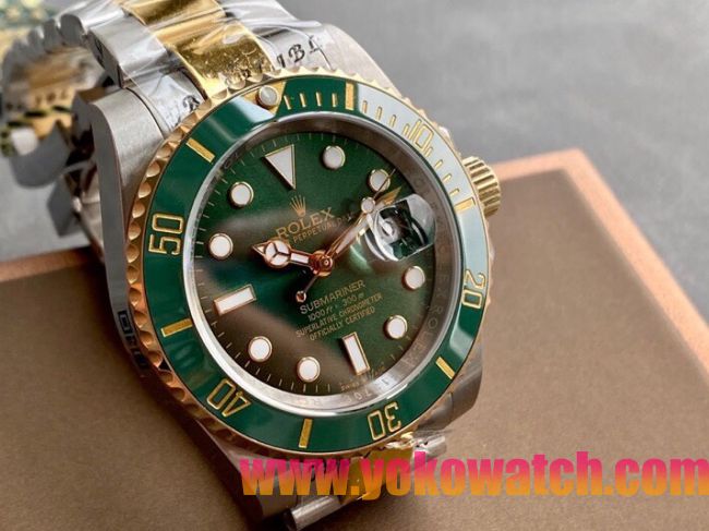 ロレックスコピー サブマリーナー（SUB）41mm 126613LN“グリーン・ベゼル＋グリーン・ダイヤル＋ステンレスケース×イエローゴールドリング＋オイスターブレスレット” メンズ専用モデル