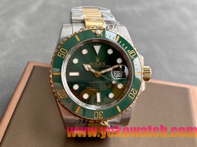 ロレックスコピー サブマリーナー（SUB）41mm 126613LN“グリーン・ベゼル＋グリーン・ダイヤル＋ステンレスケース×イエローゴールドリング＋オイスターブレスレット” メンズ専用モデル