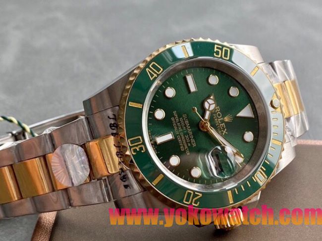 ロレックスコピー サブマリーナー（SUB）41mm 126613LN“グリーン・ベゼル＋グリーン・ダイヤル＋ステンレスケース×イエローゴールドリング＋オイスターブレスレット” メンズ専用モデル
