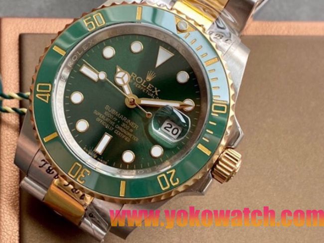 ロレックスコピー サブマリーナー（SUB）41mm 126613LN“グリーン・ベゼル＋グリーン・ダイヤル＋ステンレスケース×イエローゴールドリング＋オイスターブレスレット” メンズ専用モデル