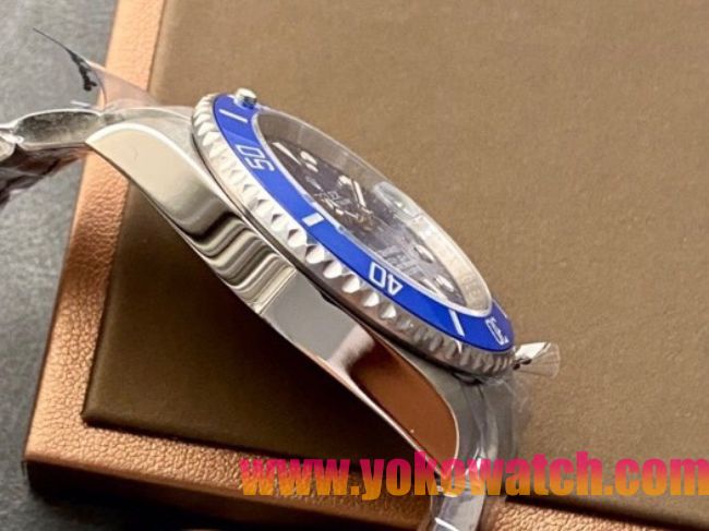 ロレックスコピー サブマリーナー（SUB）40mm 126610LB“ブルー・ベゼル＋ブルー・ダイヤル＋ステンレススチールケース＋オイスターブレスレット” メンズ専用モデル