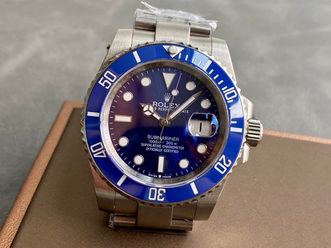 ロレックスコピー サブマリーナー（SUB）40mm 126610LB“新・ブルー・ベゼル＋新・ブルー・ダイヤル＋ステンレススチールケース＋オイスターブレスレット” メンズ専用モデル