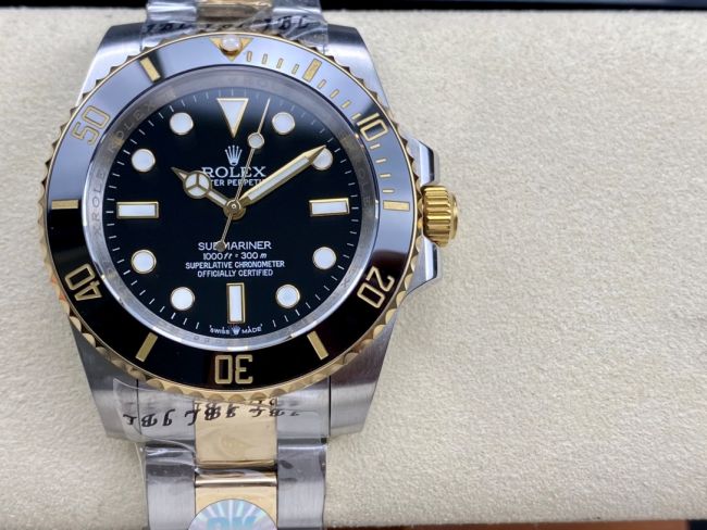 ロレックスコピー サブマリーナー（SUB）41mm 126613LN“間金・無歴・ブラック・ベゼル＋ブラック・ダイヤル＋ステンレススチール＆ゴールドケース＋オイスターブレスレット” メンズ専用モデル