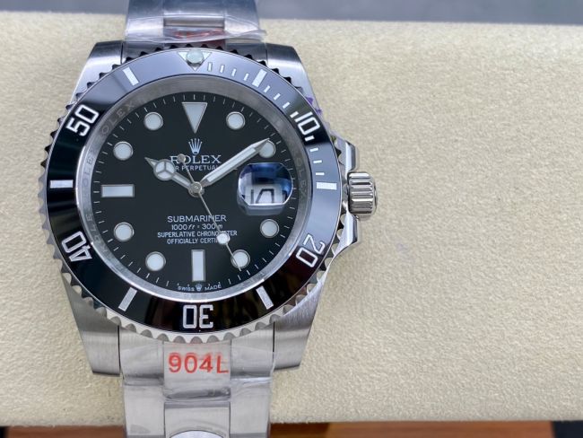 ロレックスコピー サブマリーナー（SUB）41mm 126610LN“ブラック・ベゼル＋ブラック・ダイヤル＋ステンレススチールケース＋オイスターブレスレット” メンズ専用モデル