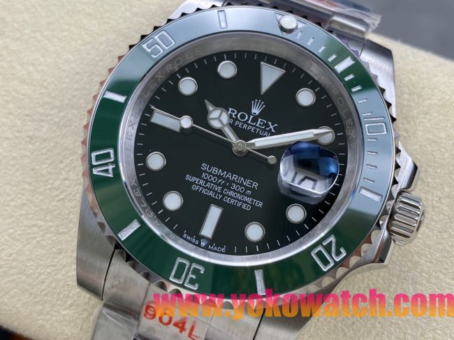ロレックスコピー サブマリーナー（SUB）41mm 126610LV“グリーン・ベゼル＋ブラック・ダイヤル＋ステンレススチールケース＋オイスターブレスレット” メンズ専用モデル