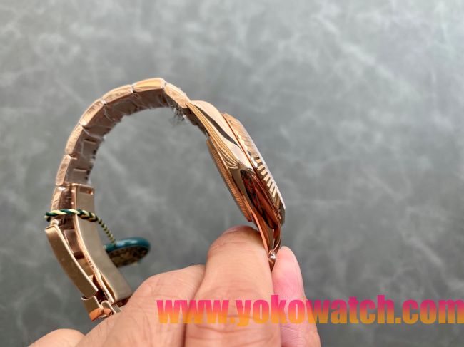 ロレックスコピー・ワールドタイマー（DIW）40mm 5185R“グリーン・ダイヤル＋ローズゴールドケース＋オイスターブレスレット” メンズ専用モデル  