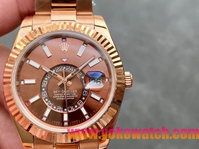 ロレックスコピー・スカイダイバー（SKY-DWELLER）40mm 326138“ブラウン・ダイヤル＋イエローゴールドケース＋オイスターブレスレット” メンズ専用モデル