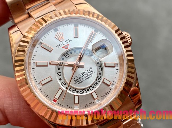 ロレックスコピー・スカイダイバー（SKY-DWELLER）40mm 326138“ホワイト・ダイヤル＋イエローゴールドケース＋オイスターブレスレット” メンズ専用モデル