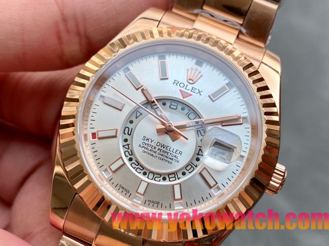 ロレックスコピー・スカイダイバー（SKY-DWELLER）40mm 326138“ホワイト・ダイヤル＋イエローゴールドケース＋オイスターブレスレット” メンズ専用モデル