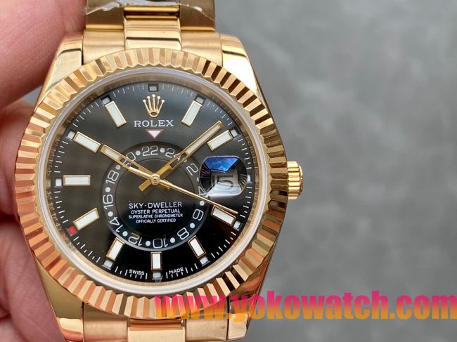 ロレックスコピー・スカイダイバー（SKY-DWELLER）40mm 326138“ブラック・ダイヤル＋イエローゴールドケース＋オイスターブレスレット” メンズ専用モデル