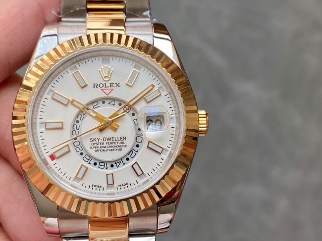 ロレックスコピー・スカイダイバー（SKY-DWELLER）40mm 326138“ホワイト・ダイヤル＋イエローゴールドベゼル＋ステンレススチールブレスレット” メンズ専用モデル