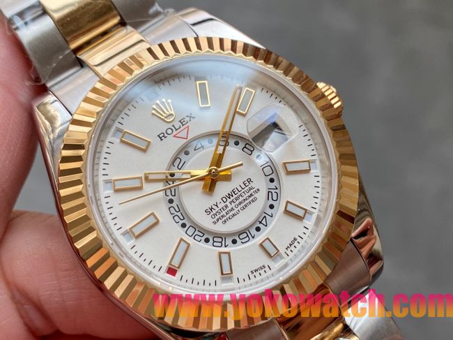 ロレックスコピー・スカイダイバー（SKY-DWELLER）40mm 326138“ホワイト・ダイヤル＋イエローゴールドベゼル＋ステンレススチールブレスレット” メンズ専用モデル