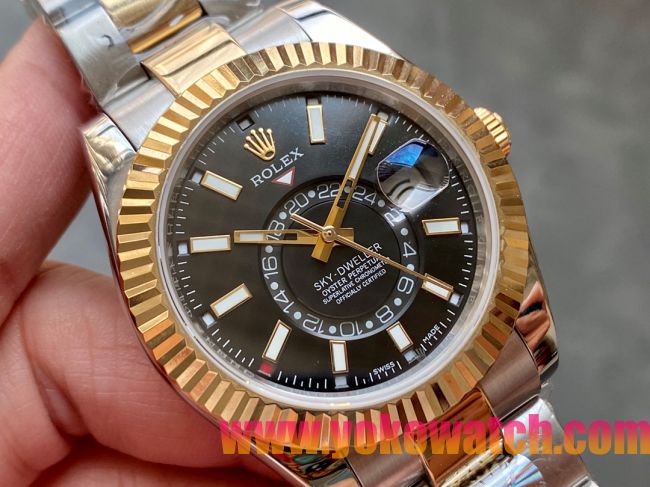 ロレックスコピー・スカイダイバー（SKY-DWELLER）40mm 326138“ブラック・ダイヤル＋イエローゴールドベゼル＋ステンレススチールブレスレット” メンズ専用モデル