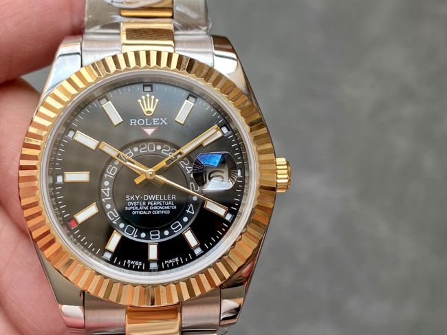 ロレックスコピー・スカイダイバー（SKY-DWELLER）40mm 326138“ブラック・ダイヤル＋イエローゴールドベゼル＋ステンレススチールブレスレット” メンズ専用モデル
