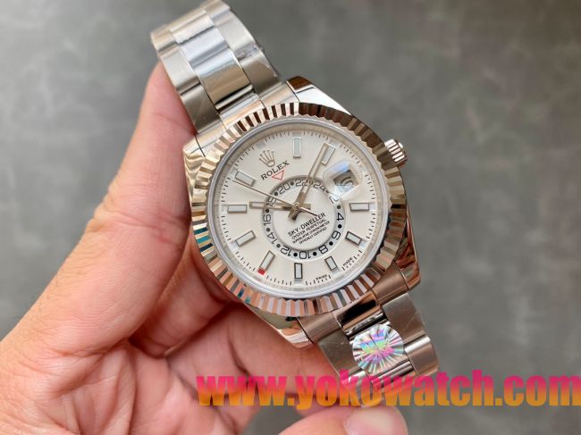 ロレックスコピー・スカイダイバー（SKY-DWELLER）40mm 326138“ホワイト・ダイヤル＋イエローゴールドベゼル＋ステンレススチールブレスレット” メンズ専用モデル