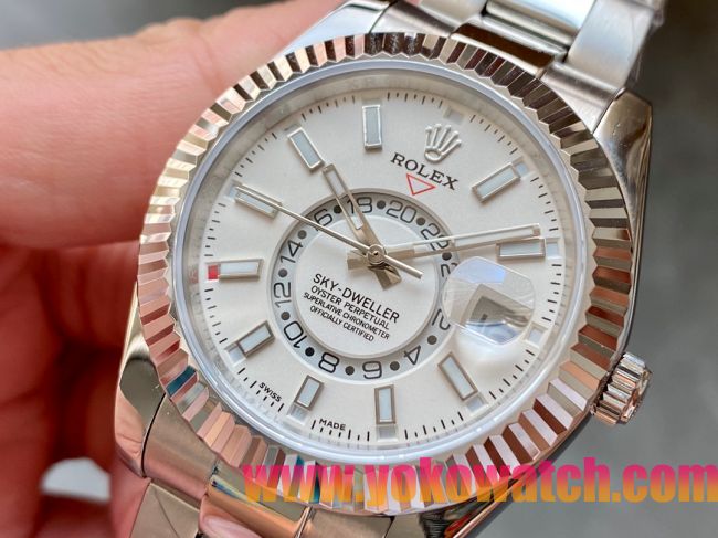 ロレックスコピー・スカイダイバー（SKY-DWELLER）40mm 326138“ホワイト・ダイヤル＋イエローゴールドベゼル＋ステンレススチールブレスレット” メンズ専用モデル