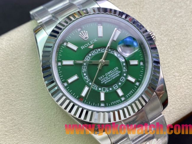 ロレックスコピー・スカイダイバー（SKY-DWELLER）42mm 326135“グリーン・ダイヤル＋ステンレススチールベゼル＋ステンレススチールブレスレット” メンズ専用モデル