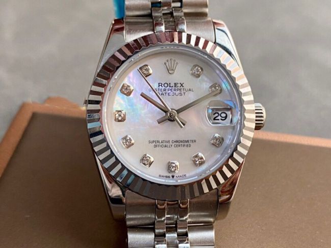 ロレックスコピー・デイトジャスト（DATEJUST）31mm 279160R“三角坑紋ベゼル＋ダイヤモンドインデックス＋真珠貝ダイヤル＋ステンレススチールブレスレット” レディース専用モデル