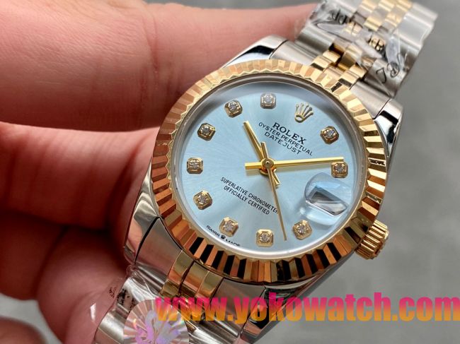 ロレックスコピー・デイトジャスト（DATEJUST）31mm 279138R“三角坑紋ベゼル＋ダイヤモンドインデックス＋アイスブルーダイヤル＋ステンレススチール＆イエローゴールドブレスレット” レディース専用モデル