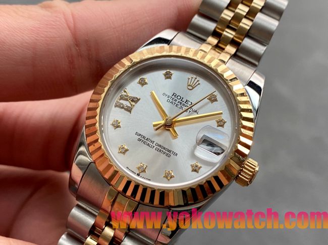 ロレックスコピー・デイトジャスト（DATEJUST）31mm 279138R“三角坑紋ベゼル＋ダイヤモンドインデックス＋ホワイトダイヤル＋ステンレススチール＆イエローゴールドブレスレット” レディース専用モデル