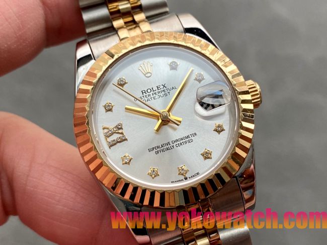 ロレックスコピー・デイトジャスト（DATEJUST）31mm 279138R“三角坑紋ベゼル＋ダイヤモンドインデックス＋ホワイトダイヤル＋ステンレススチール＆イエローゴールドブレスレット” レディース専用モデル
