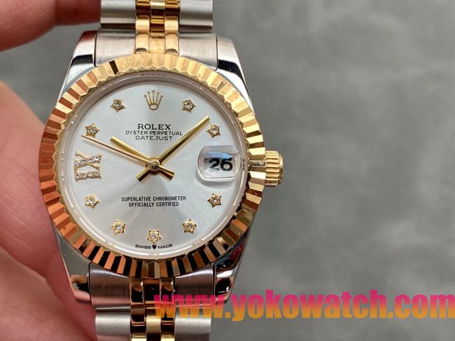 ロレックスコピー・デイトジャスト（DATEJUST）31mm 279138R“三角坑紋ベゼル＋ダイヤモンドインデックス＋ホワイトダイヤル＋ステンレススチール＆イエローゴールドブレスレット” レディース専用モデル