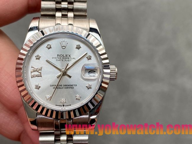 ロレックスコピー・デイトジャスト（DATEJUST）31mm 279160R“全ステンレススチール仕様＋三角坑紋ベゼル＋ダイヤモンドインデックス＋シルバーダイヤル” レディース専用モデル