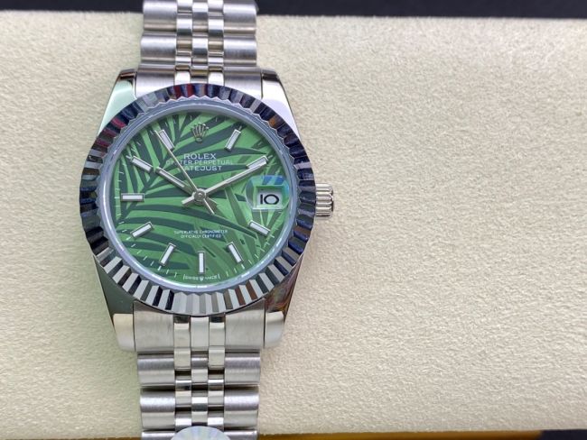 ロレックスコピー・デイトジャスト（DATEJUST）31mm 279160R“全ステンレススチール仕様＋三角坑紋ベゼル＋バーインデックス＋グリーンパームダイヤル” レディース専用モデル