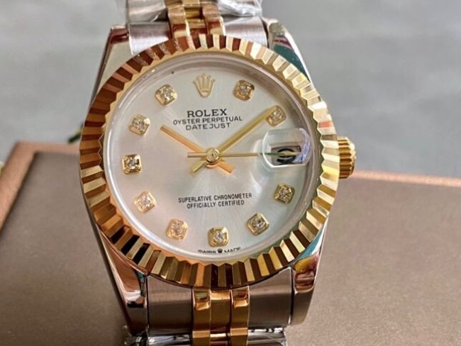ロレックスコピー・デイトジャスト（DATEJUST）31mm 279160R“イエローゴールドベゼル＋ダイヤモンドインデックス” レディース専用モデル