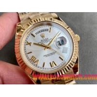 ロレックスコピー デイデイト（Day-Date）41mm 228238“シルバー・ダイヤル＋ゴールドインデックス＋イエローゴールドケース＋ブレスレット” レディース専用モデル
