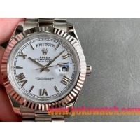 ロレックスコピー デイデイト（Day-Date）41mm 228206“ホワイト・ダイヤル＋シルバーインデックス＋ステンレスベゼル＋ステンレスブレスレット” レディース専用モデル