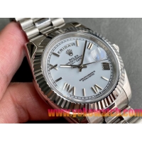 ロレックスコピー デイデイト（Day-Date）41mm 228206“ホワイト・ダイヤル＋シルバーインデックス＋ステンレスベゼル＋ステンレスブレスレット” レディース専用モデル