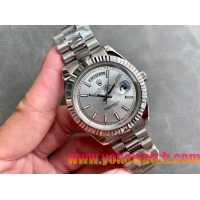 ロレックスコピー デイデイト（Day-Date）41mm 228206“シルバー・ダイヤル＋バーインデックス＋ステンレスベゼル＋ステンレスブレスレット” レディース専用モデル