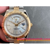 ロレックスコピー デイデイト（Day-Date）41mm 228235“シルバー・ダイヤル＋バーインデックス＋ゴールドベゼル＋ステンレスブレスレット” レディース専用モデル