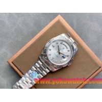 ロレックス デイデイト（Day-Date）41mm 228206“シルバー・ダイヤル＋ダイヤモンド＆バーインデックス＋ステンレスベゼル＋ステンレスブレスレット” レディース専用モデル
