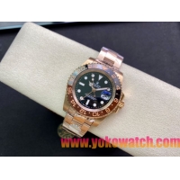 ロレックスコピー GMT-Master II（グリーンニッチ）40mm 126715CHNR“ブラック・ダイヤル＋ローズゴールドケース＋バイカラーセラミックベゼル（サッシャーン）＋オイスターブレスレット” メンズ専用モデル