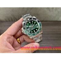 ロレックスコピー GMT-Master II（グリーンニッチ）40mm 126710BLNR“グリーン・ダイヤル＋ステンレスケース＋バイカラーセラミックベゼル（スプリット・グリーン）＋オイスターブレスレット” メンズ専用モデル